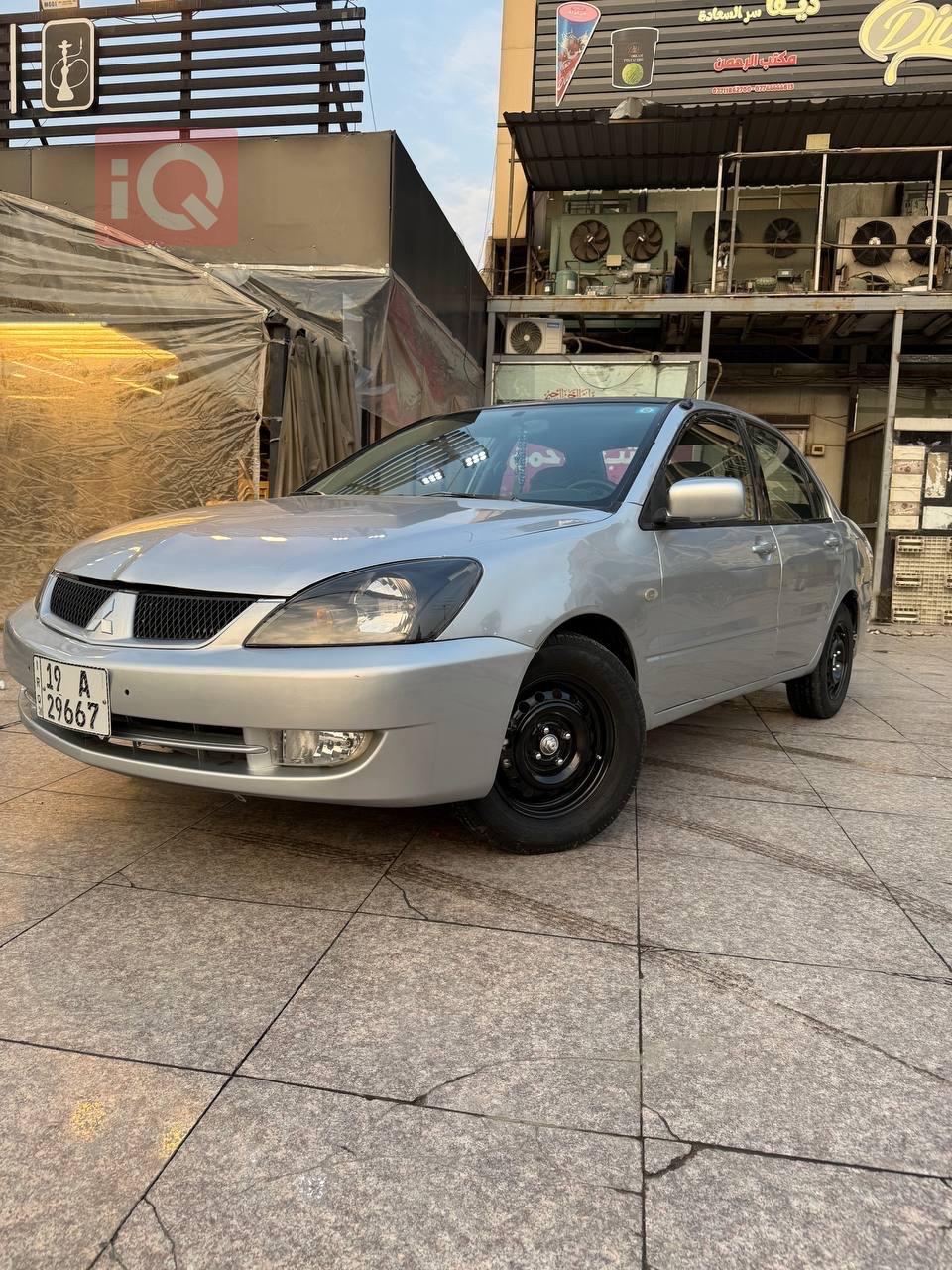 ميتسوبيشي لانسر